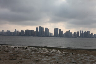 湛江阴天城市滨水景观