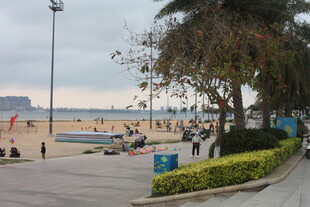 湛江海滨休闲步道景色宜人