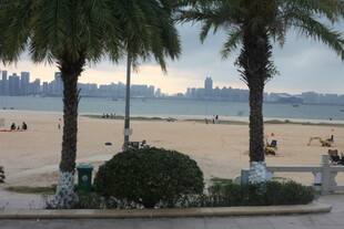 湛江海滨城市休闲景象