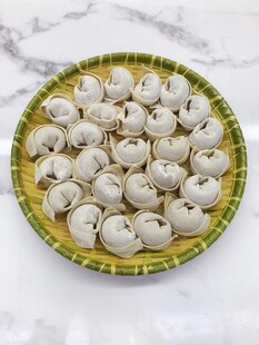 纯手工现包荠菜馄饨