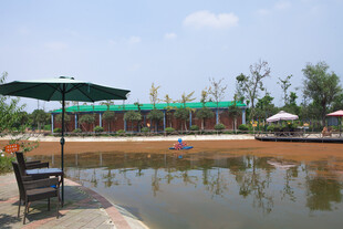 湖畔休闲场景 惬意时光