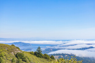 山间云海美景