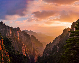 壮丽日出山水景观