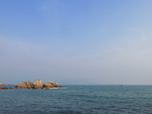 海边礁石 蓝天碧海美景