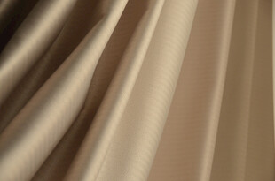 米色丝绸绸缎布料纹理展示