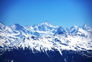 壮丽雪山美景