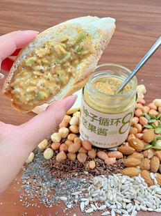 坚果酱面包