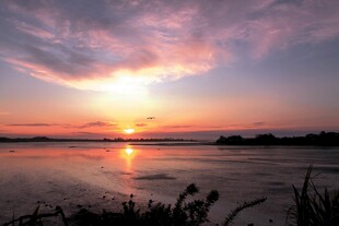 海滨绝美日落景观