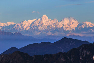壮丽雪山美景