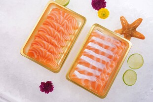 新鲜三文鱼切片摆盘展示