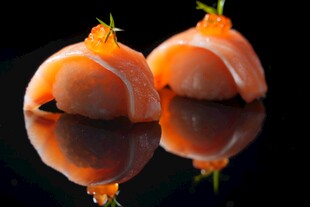 精致三文鱼寿司