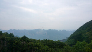 恩施青山云雾景