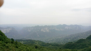 恩施山峦绿意景观