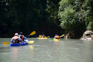 恩施河上皮划艇之旅