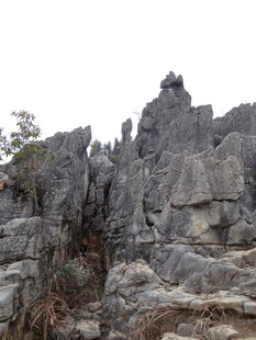 恩施奇特嶙峋的岩石景观