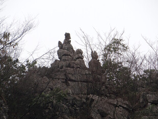 恩施奇特嶙峋的自然山石景观