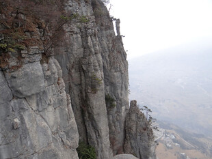恩施陡峭悬崖