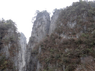 恩施险峻峡谷山峰景观