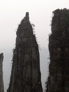 恩施壮观奇峰异石景观