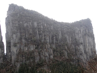 恩施巍峨嶙峋的奇特岩石景观