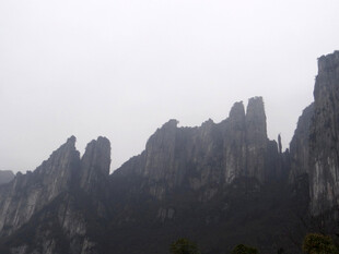 恩施壮观奇峰异石景观