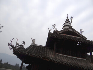 恩施中式古建筑屋顶一角