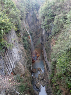 恩施峡谷溪流自然美景