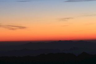 日落天际线美景