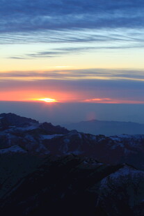 日落时分的美丽天际线