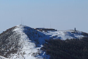 雪山之巅的壮丽景致
