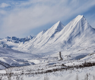 雪山壮丽景致