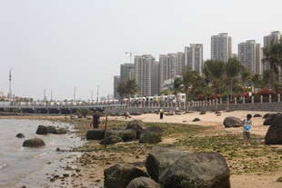 湛江海滨城市的美丽沙滩风光