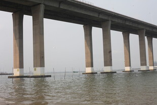 湛江海上高架桥壮观景象