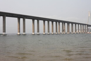湛江海上大桥远景