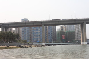 湛江城市河畔高架桥景观