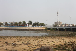 湛江海滨沙滩景色