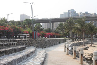 湛江城市河畔景观休闲步道