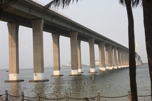 湛江跨海大桥壮观景象