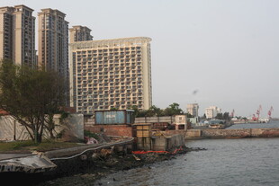 湛江城市河畔建筑景观