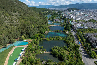  亚洲中国云南丽江黑龙潭风光