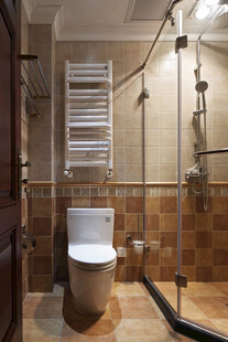 现代风格温馨浴室一角