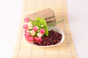 碗中红豆