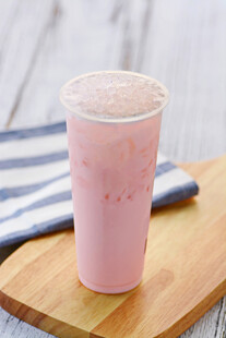 粉色冰饮