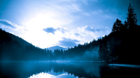 自然在湖上，延时的剪影