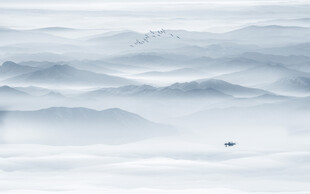 远山近水水墨风景