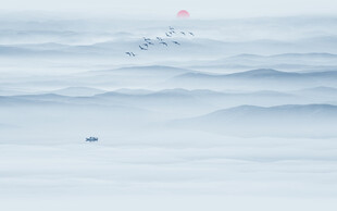 水墨群山远山背景图