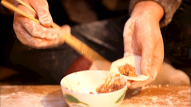 包饺子