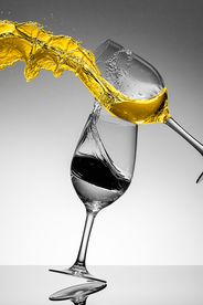 金色酒杯餐厅装饰画