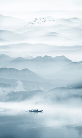 竖幅水墨画