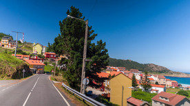 穿越一个沿海小镇